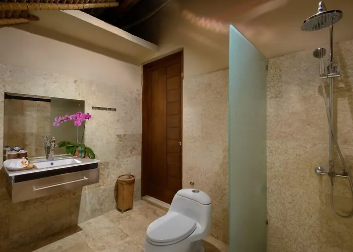Balangan Villa *